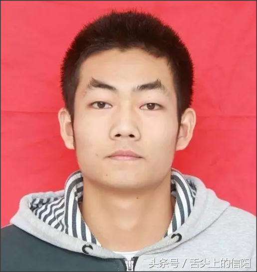 两个清华一个北大再加上两个空军飞行员，光山这个小乡镇的高考成绩太火了！