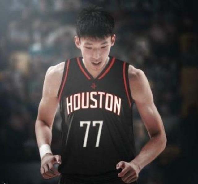 nba名宿为什么叫火箭(场均2.5分凭啥留火箭？与保罗哈登阿里扎是好友或是重要原因)