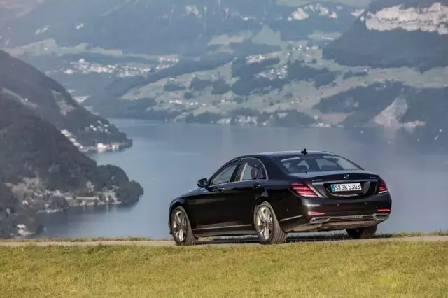 奔驰全新AMG S 63全球首试——3.5s破百，实力变态的强大