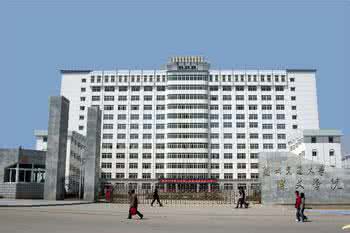 甘肃省49所高校，谁家成立早、谁家校徽设计好，一目了然