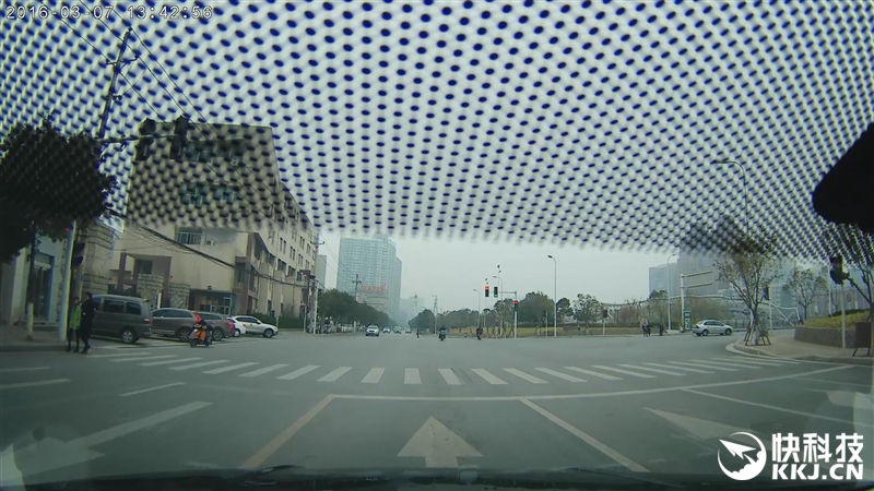 The world's first! Beidou Yunlong 4G full screen Yunos intelligent rearview mirror experience evaluation