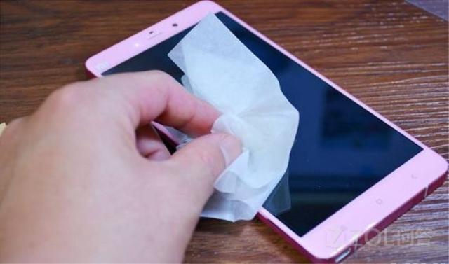 手机掉水里该怎么办？