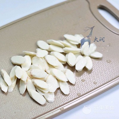 蜜汁山藥,蜜汁山藥的制作方法