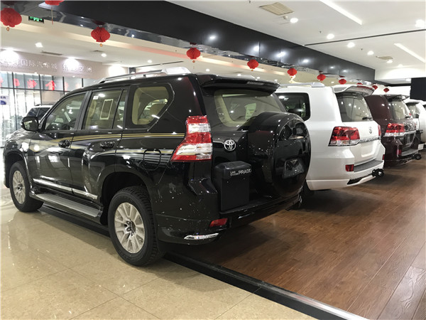 17款丰田霸道4000中东版普拉多4.0最新行情优惠促销