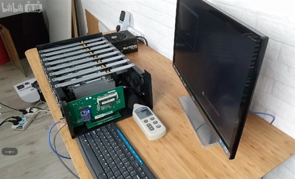比特币最强矿机就长这样：8张GTX 1060