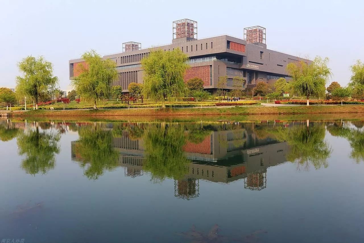 南京理工大学浦江校区图片