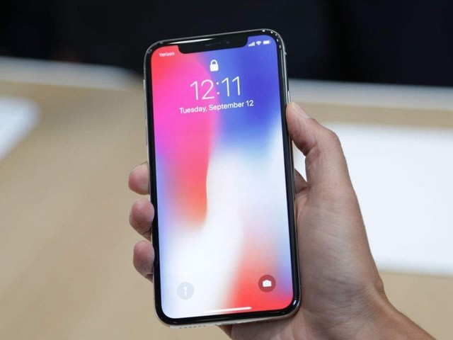 一部iPhoneX竟让LCD衰败？其实是OLED太强势