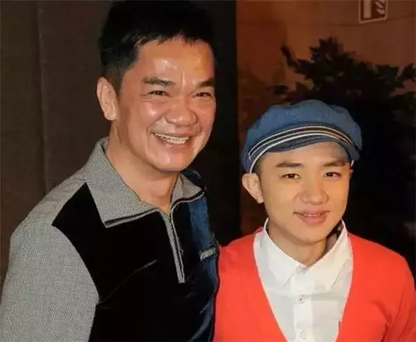 港片四大恶人之一，凶恶搞笑虽不如大傻，却比大傻幸福百倍