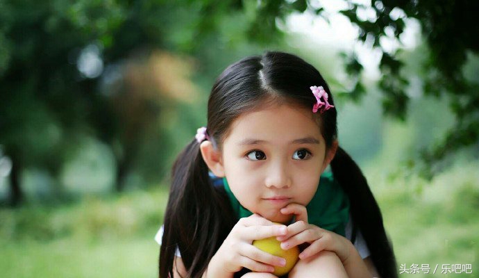 8岁女童星堪比刘涛疯狂接戏,连续三天4点起床拍戏!