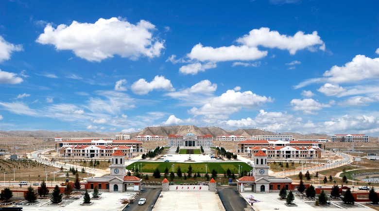 甘肃省49所高校，谁家成立早、谁家校徽设计好，一目了然