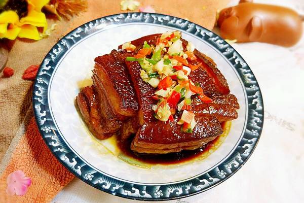 五花肉怎么做都好吃，但这10种做法最经典！