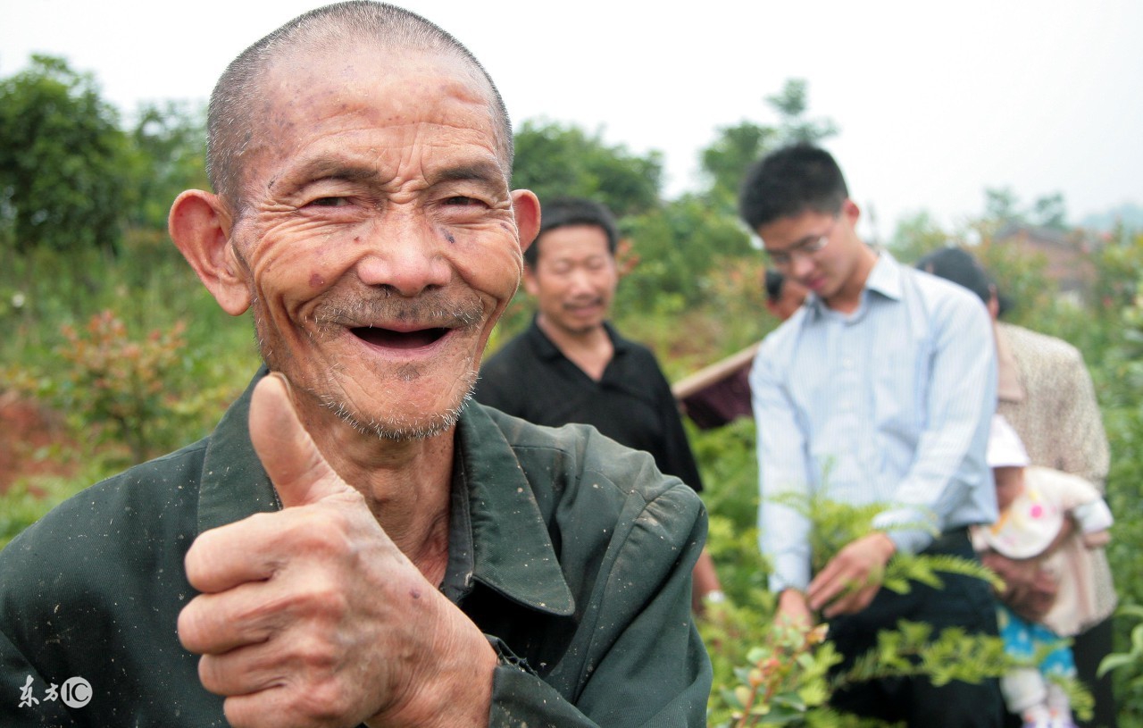 大学生毕业当村官，服务期满待遇优厚，公务员定向考录