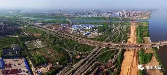 今天,跟我一起读,谌(shèn)家矶