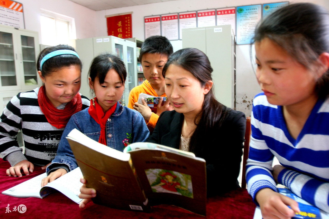 大学生村官服务期满，有事业编