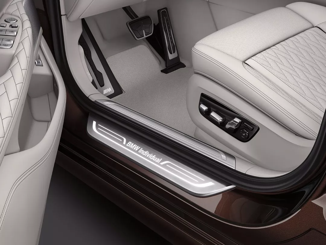 创新技术和应用丨以驾驶者为新BMW 7系真正的内外兼修