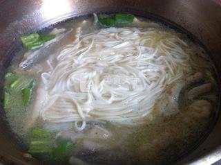 黃魚煨面,黃魚煨面的做法