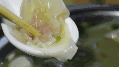 银屏巷，不足300米长，却引无数吃货痴迷的美食小巷！