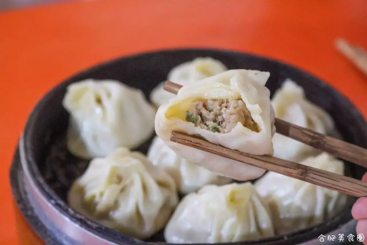 银屏巷,不足300米长,却引无数吃货痴迷的美食小巷!