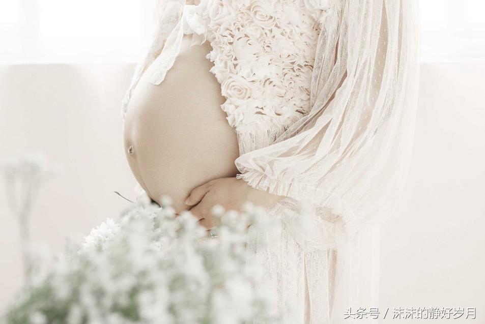 孕妈妈肚皮瘙痒原因不同，但需要引起足够重视；也许是病，得治！