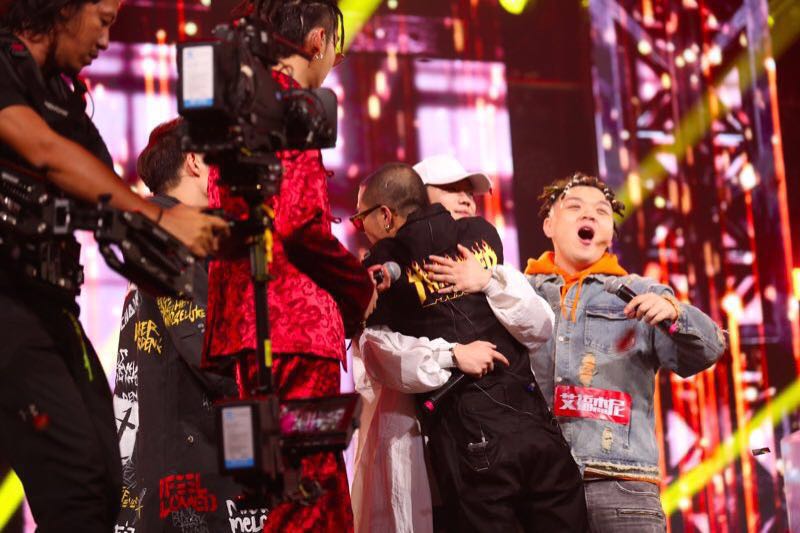 《中国有嘻哈》第二季明春启动设北美赛区，回应双冠军称是天意