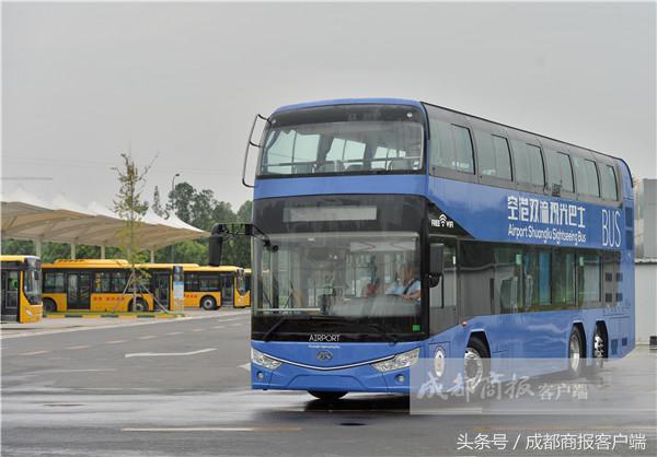 早点新闻｜露安适纸尿裤发现疑似虫子；双层公交将重现成都街头