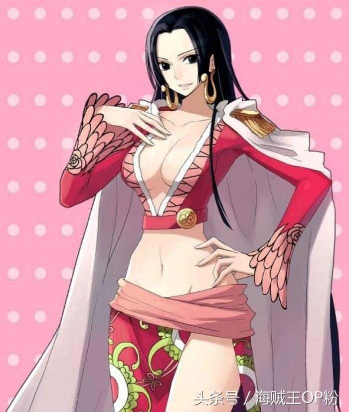 女帝的衣服也根传统服装旗袍很像,就是被尾田改成更性感一点