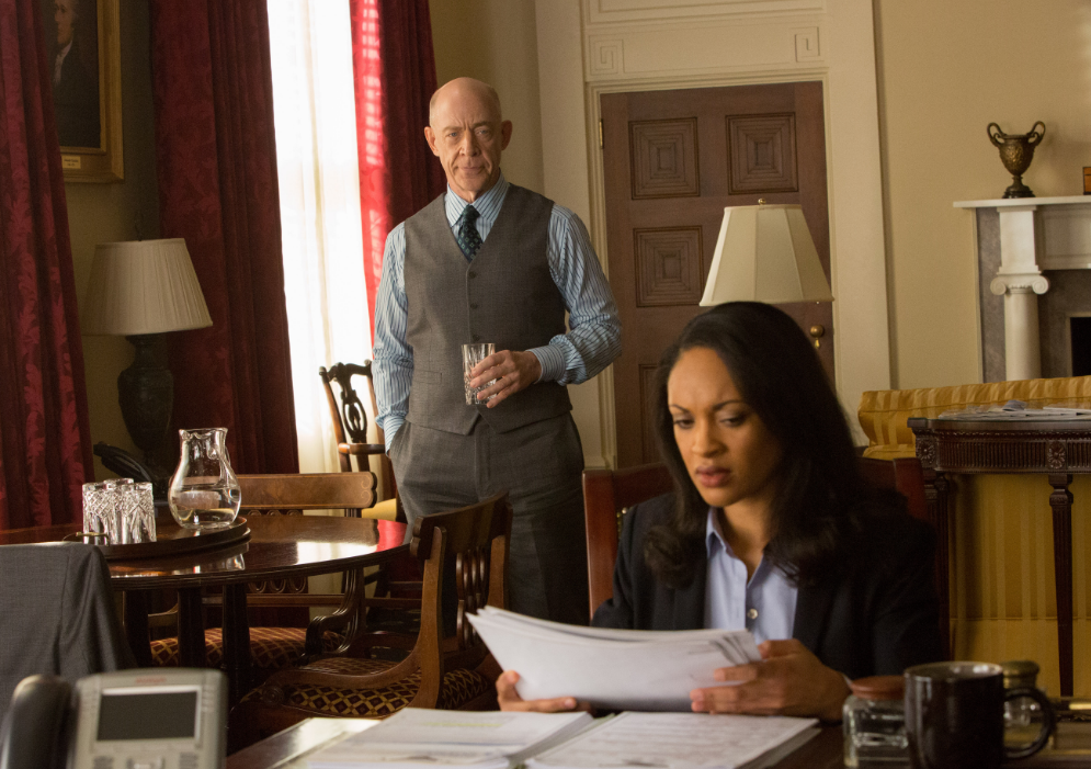 犯罪悬疑片《会计刺客》：自闭症会计，竟是“不太冷”的杀手