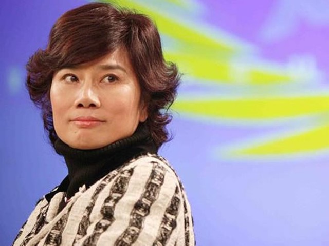 “董小姐”带大礼回汉参加校友会，多次自称是“武汉人”