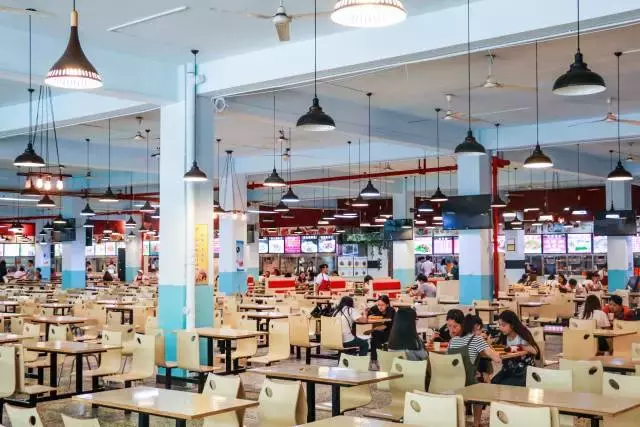 川大锦城！拥有7大食堂1条小吃街的美食帝国！