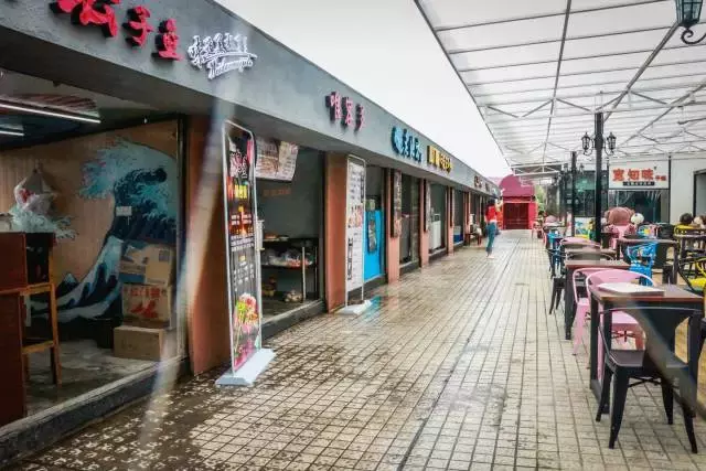 川大锦城！拥有7大食堂1条小吃街的美食帝国！