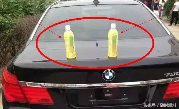 在学校门口几十万的车上放瓶饮料，真的有女生往上钻吗？我咋没有