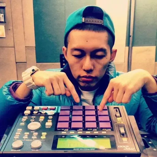 文化人和社会人喜欢的rapper有什么不同?(rapper和hiphop区别)