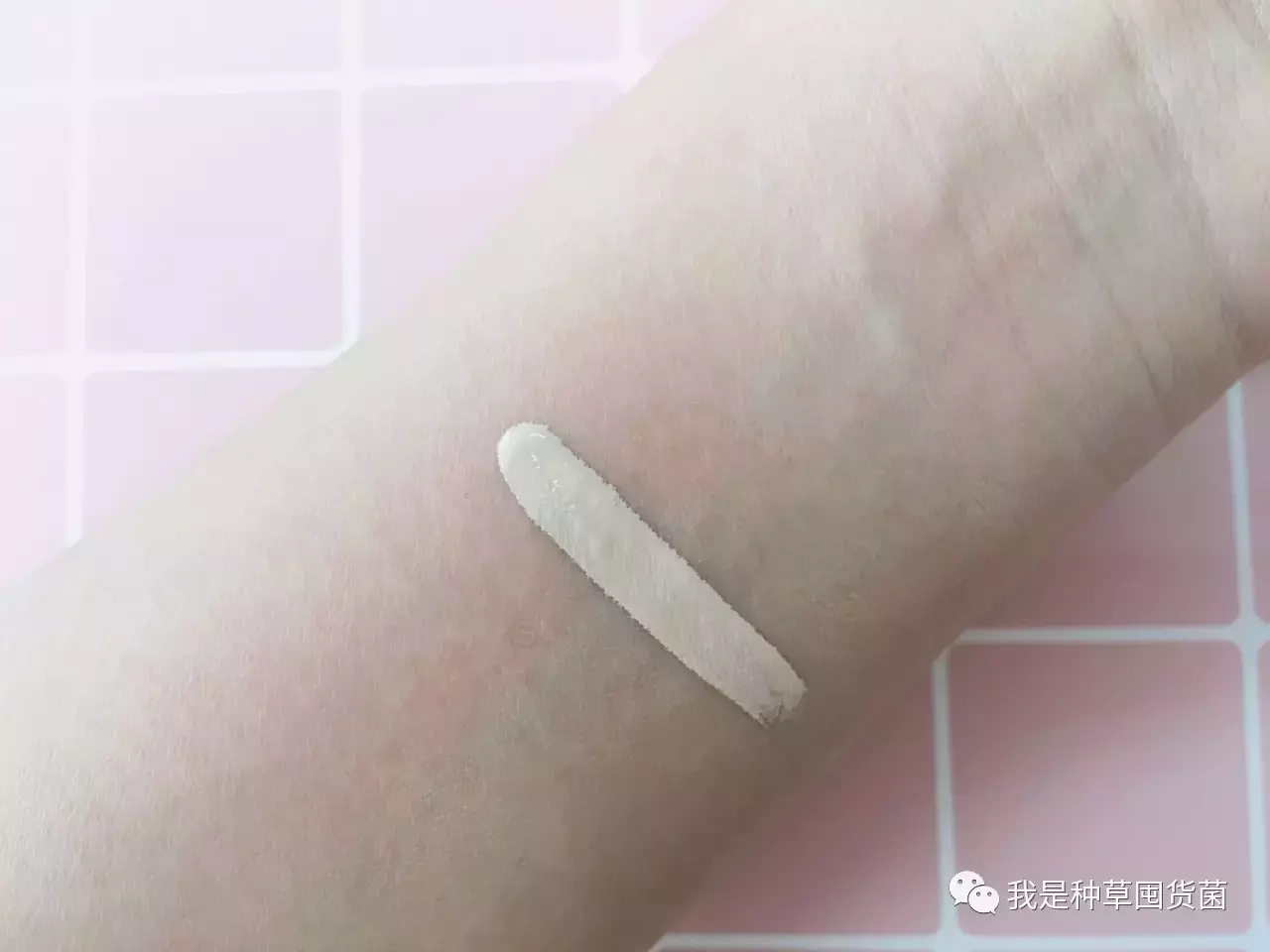 我测评了9款热门遮瑕,最好用的居然是35块钱的它?