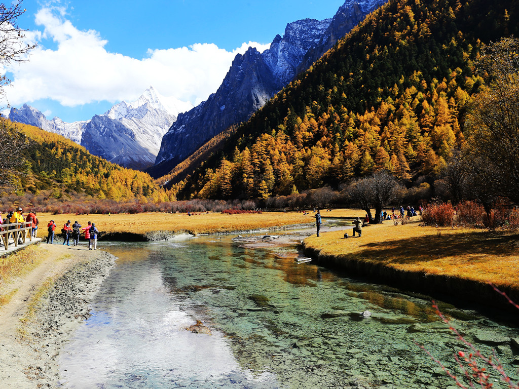 盘点国庆四川最热的十大景区，附汽车时刻表！