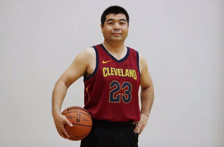 nba球衣有哪些尺码(新版NBA球衣尺码怎么选？)