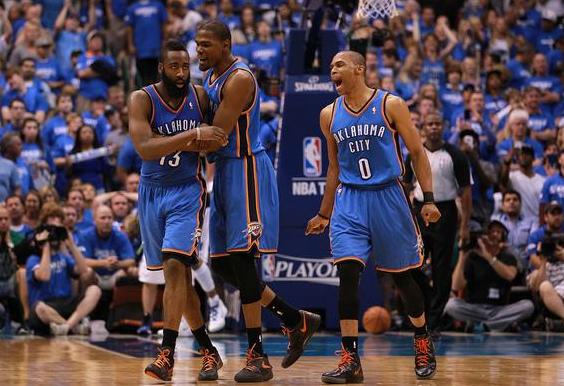 如今的雷霆三巨头,能够超越当年雷霆三少的战绩吗?