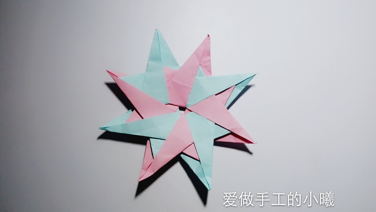 折纸飞镖：指尖上的武林梦