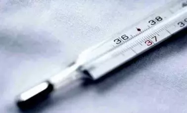 体温计应该怎么选？怎么用？各类温度计大比拼，最准的是这种