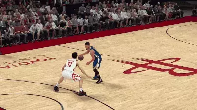 NBA2k怎么过人(2K18 库里手把手教你过人)