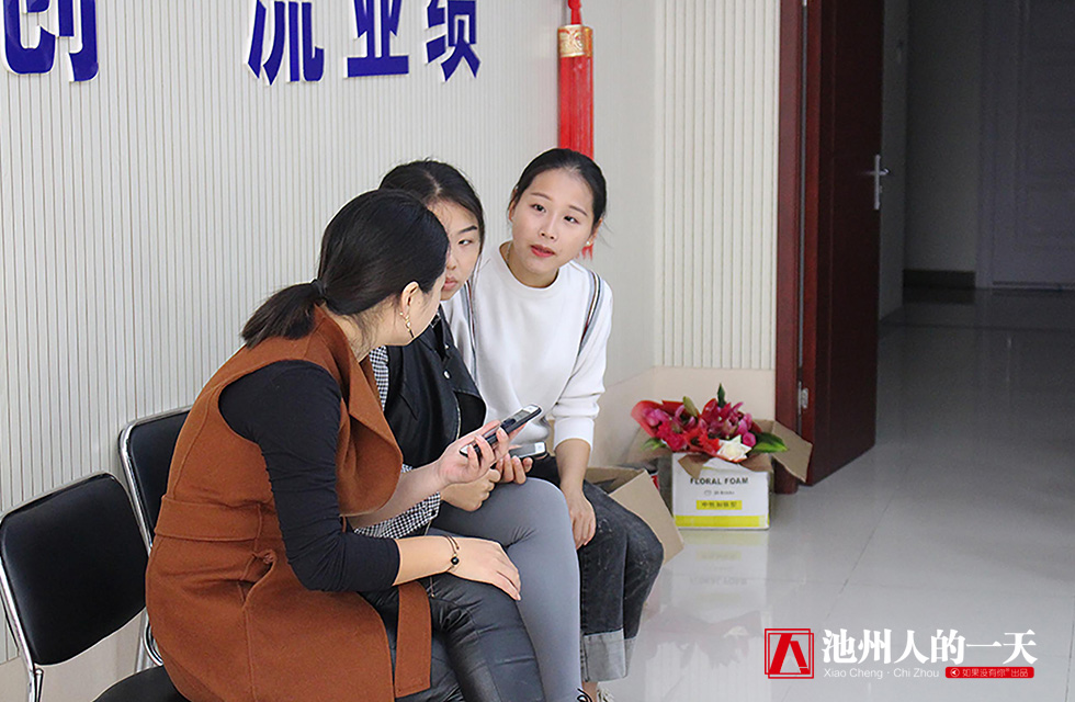 她学花艺12个小时就敢开店，现在却是高级花艺师、二级花艺教师