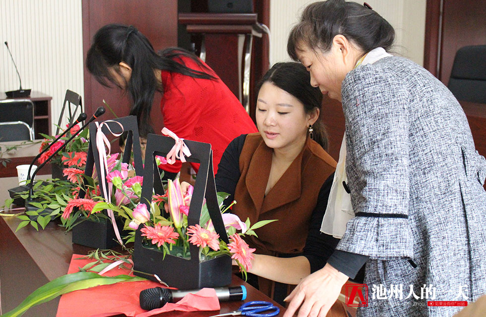 她学花艺12个小时就敢开店，现在却是高级花艺师、二级花艺教师