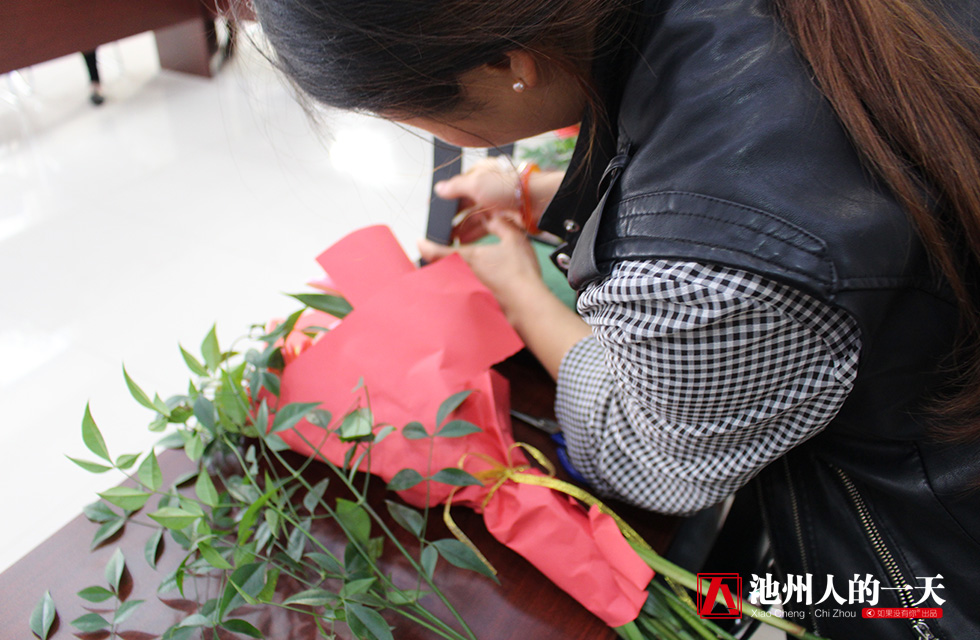 她学花艺12个小时就敢开店，现在却是高级花艺师、二级花艺教师
