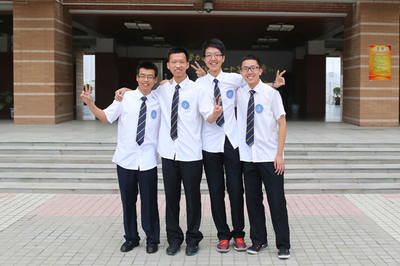 全国各地校服“美丑”大比拼 校服界“颜王”来啦！