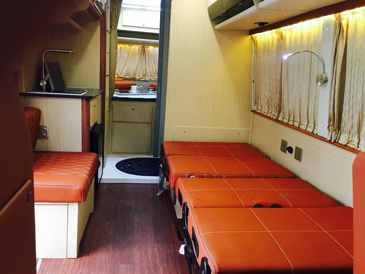 你以为是中巴,实际上是顺旅最大的b型房车,38.8万还可得移动ktv