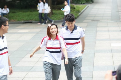 全国各地校服“美丑”大比拼 校服界“颜王”来啦！