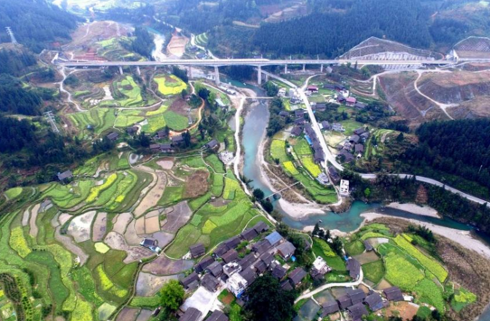 黔中道治黔州(今重庆市彭水苗族土家族自治县),领黔,辰,锦,施,巫,业