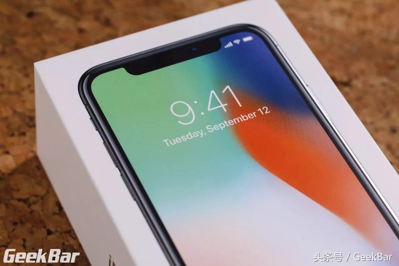 两块电池两块主板，拆开告诉你iPhone X为何凭啥卖到一万块！