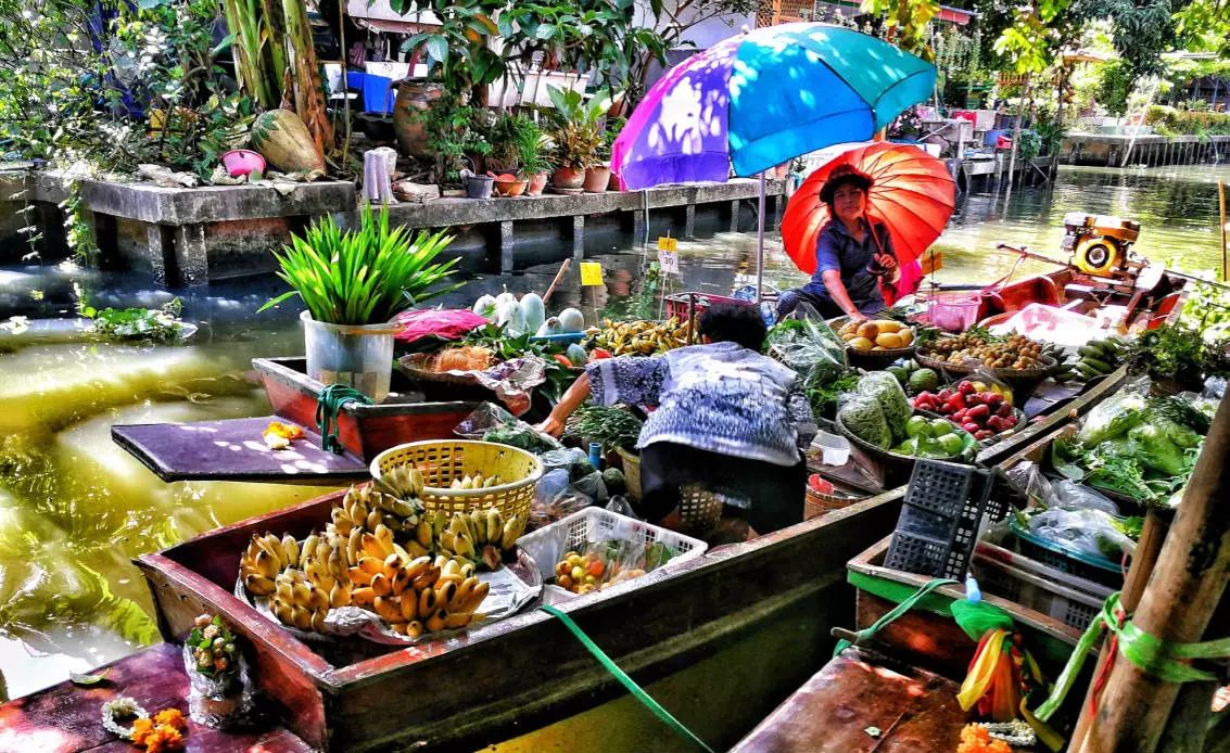 交通:bts至bangwa站   的士到khlong lat mayom泰国的第一站空叻马荣