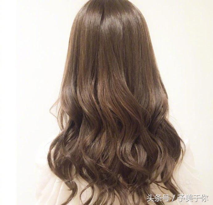 卷发图片中长发微卷(微卷中长发烫发发型) - 赤虎壹号