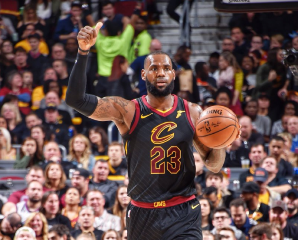 nba黑色球衣为什么这么多(NBA新款配色球衣：黑色凯尔特人代表坚韧，步行者12年首换球衣)